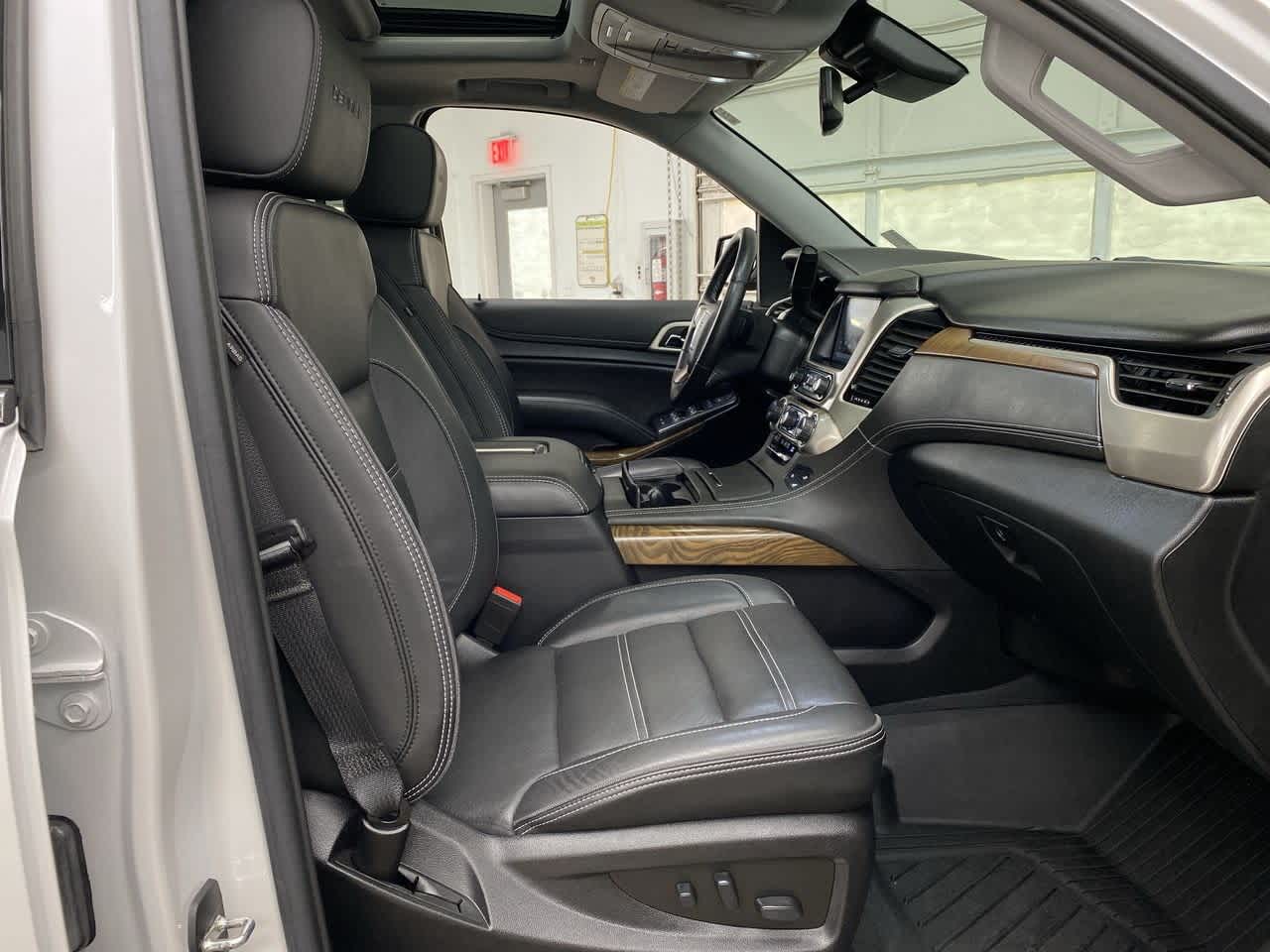 Thumbnail: 2020 GMC Yukon XL - 19
