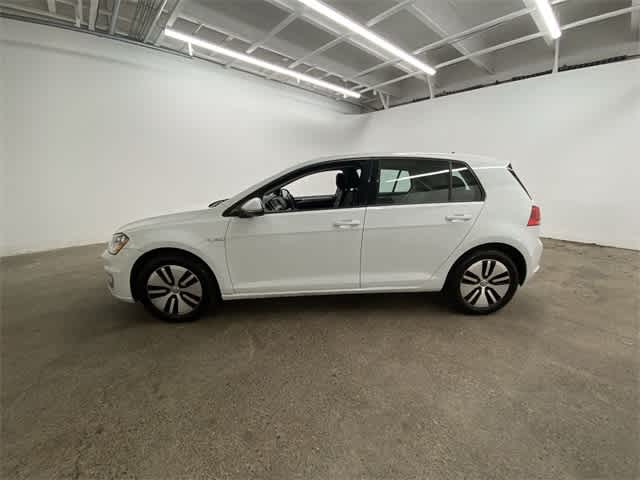2016 Volkswagen e-Golf SE 3