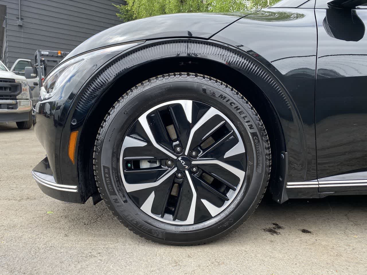 Thumbnail: 2023 Kia EV6 - 11