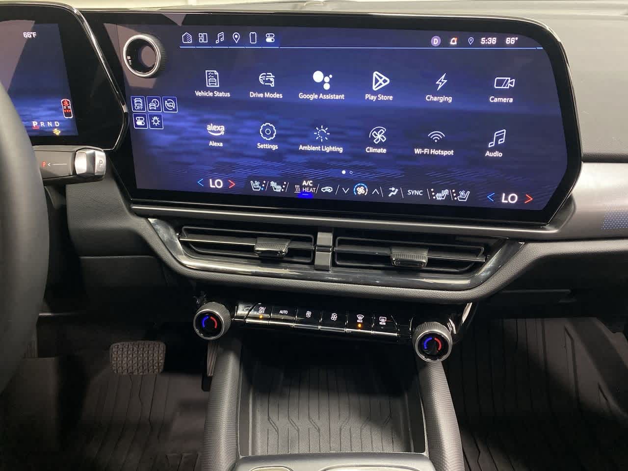 Thumbnail: 2024 Chevrolet Equinox - 25