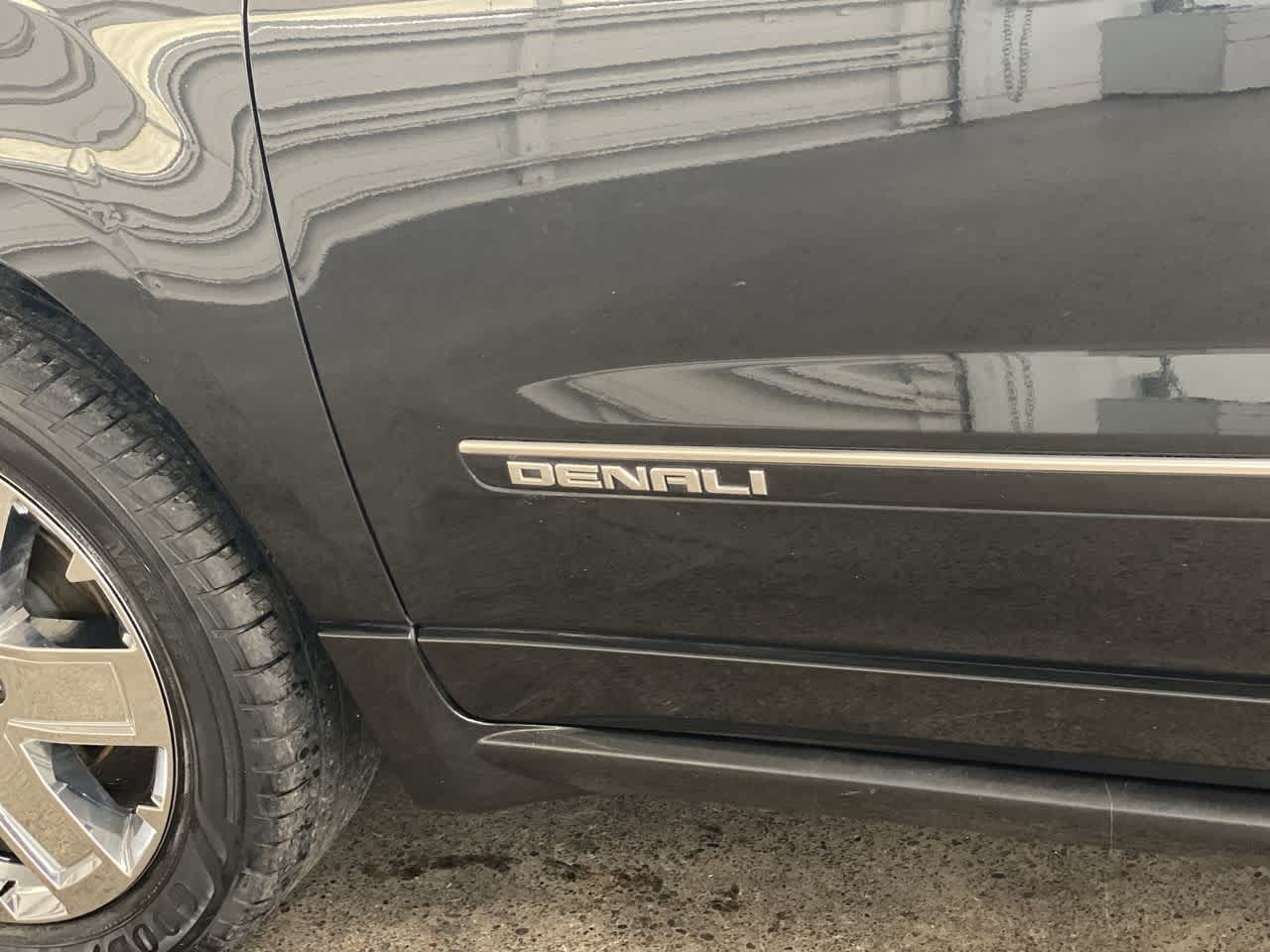 Thumbnail: 2015 GMC Acadia - 10