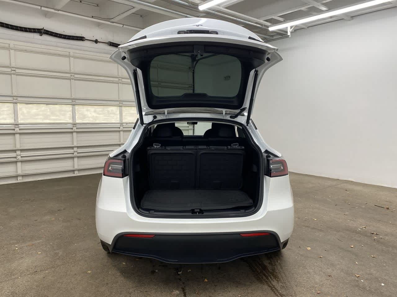 Thumbnail: 2023 Tesla Model Y - 26