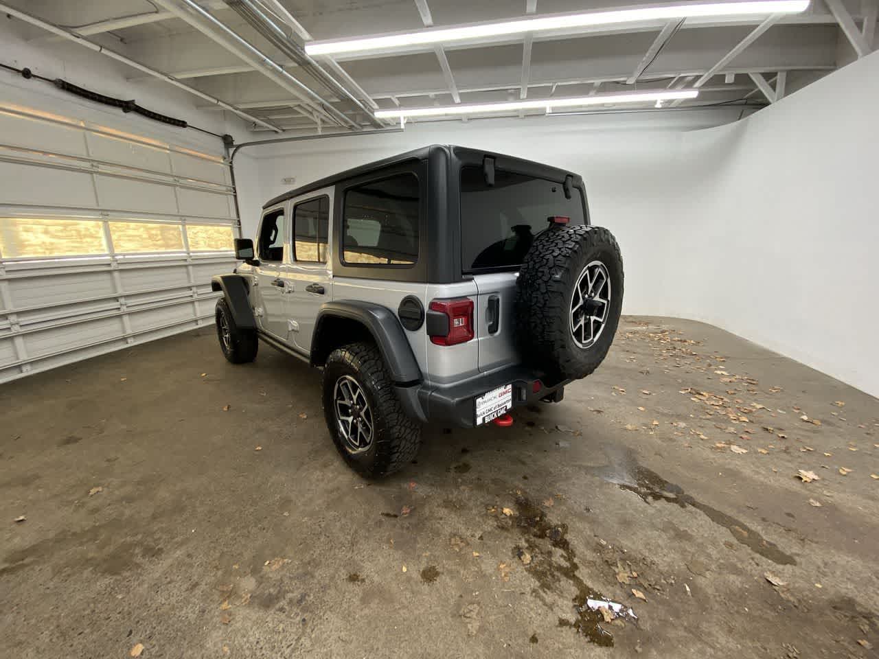 Thumbnail: 2024 Jeep Wrangler - 4