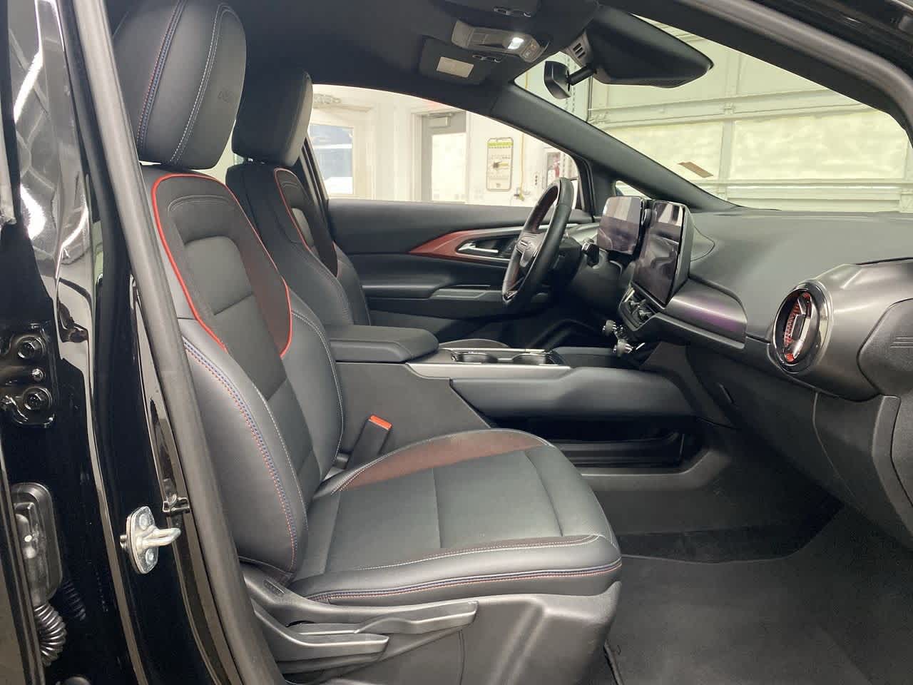 Thumbnail: 2024 Chevrolet Equinox - 20