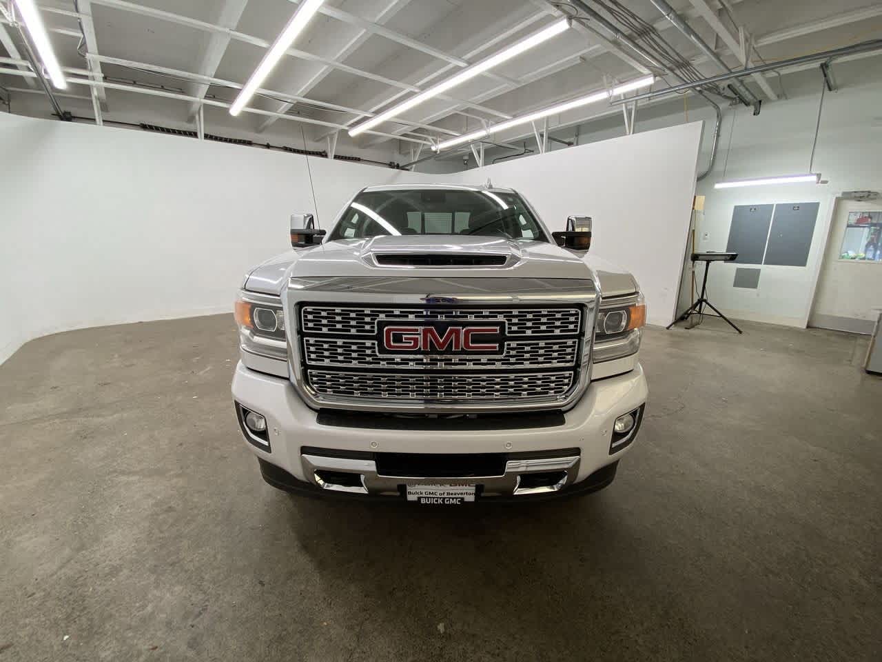 Thumbnail: 2018 GMC Sierra 3500 - 9