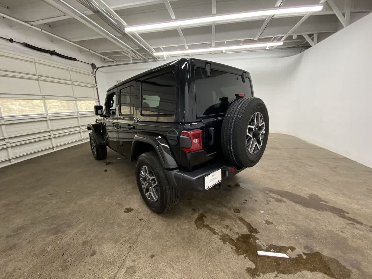 Thumbnail: 2025 Jeep Wrangler - 4