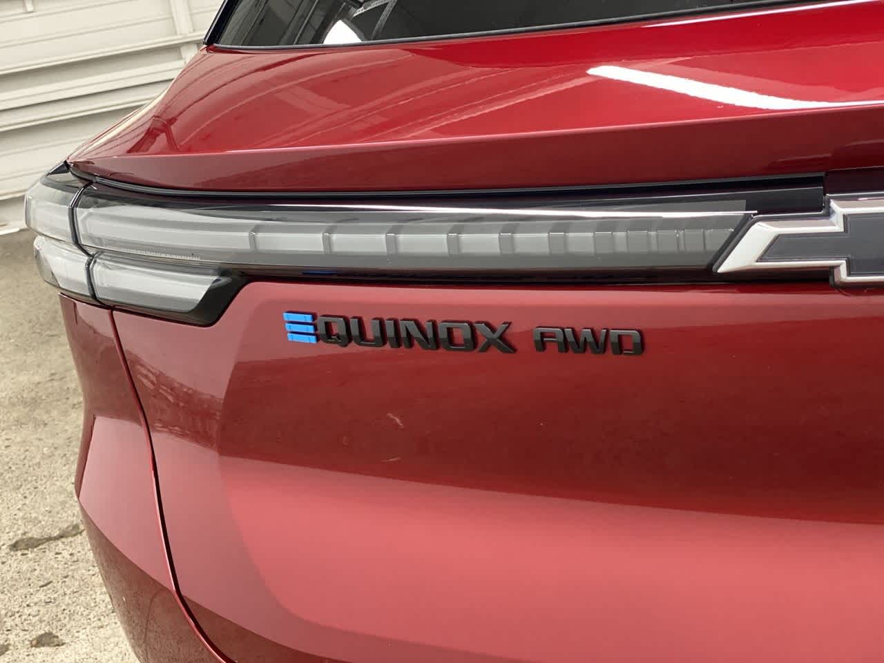 Thumbnail: 2024 Chevrolet Equinox - 10