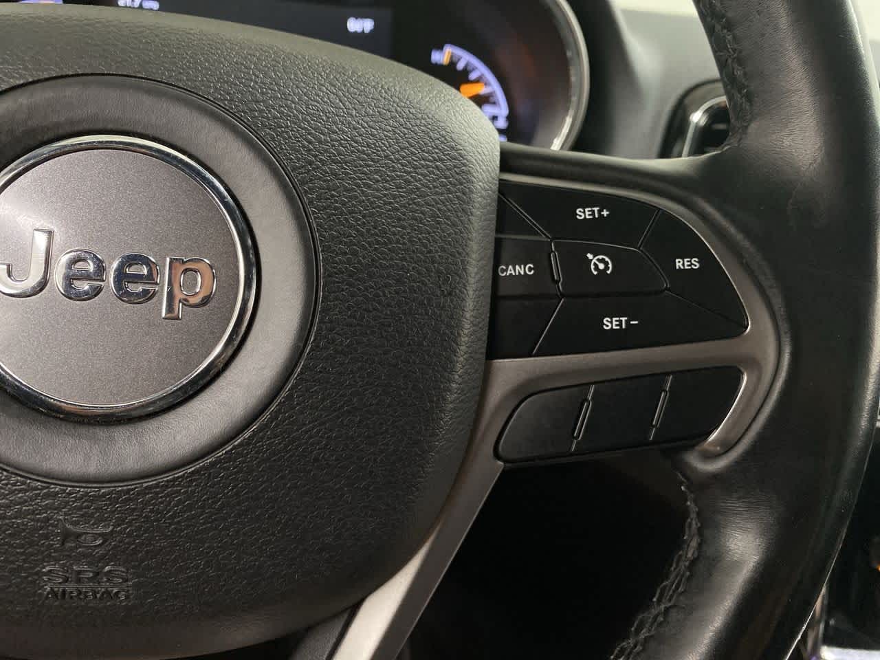 Thumbnail: 2020 Jeep Grand Cherokee - 23