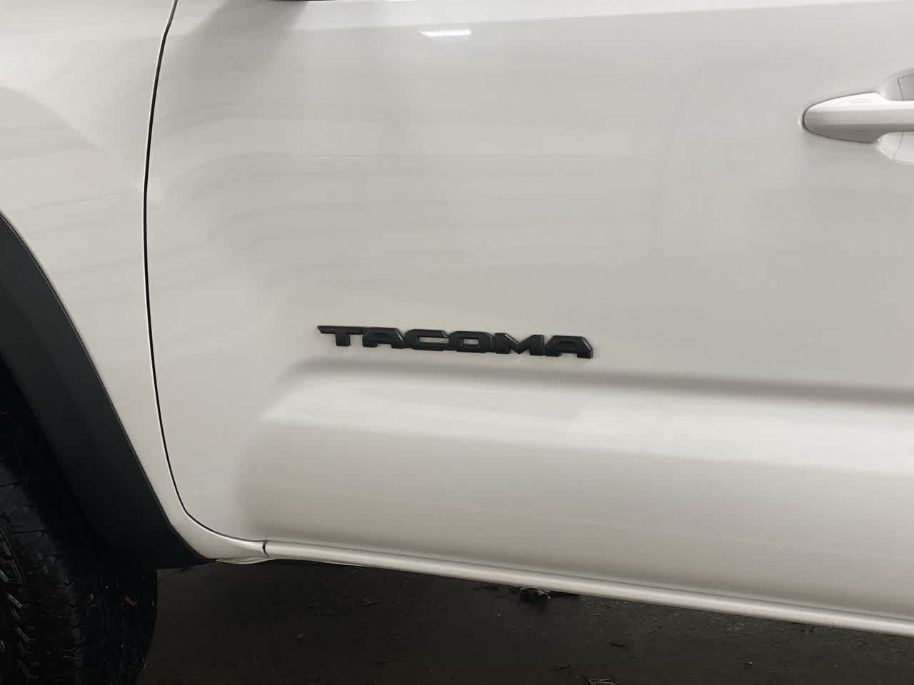 Thumbnail: 2023 Toyota Tacoma - 10