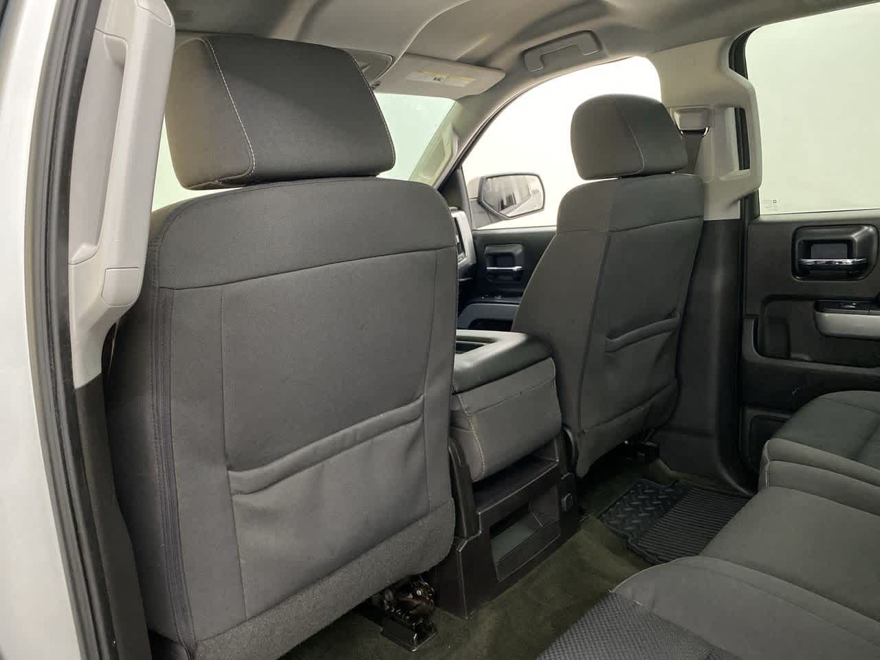 Thumbnail: 2016 Chevrolet Silverado 1500 - 17