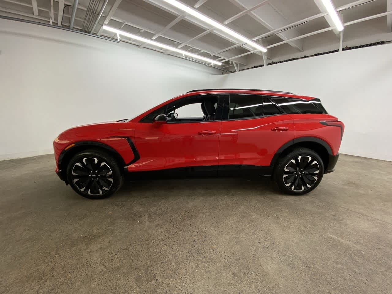 Thumbnail: 2024 Chevrolet Blazer EV - 3
