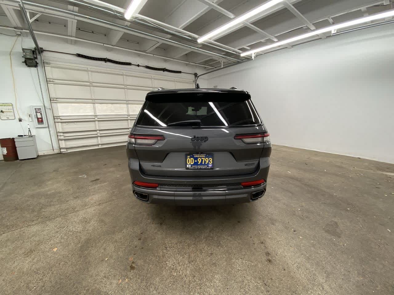 Thumbnail: 2023 Jeep Grand Cherokee - 5