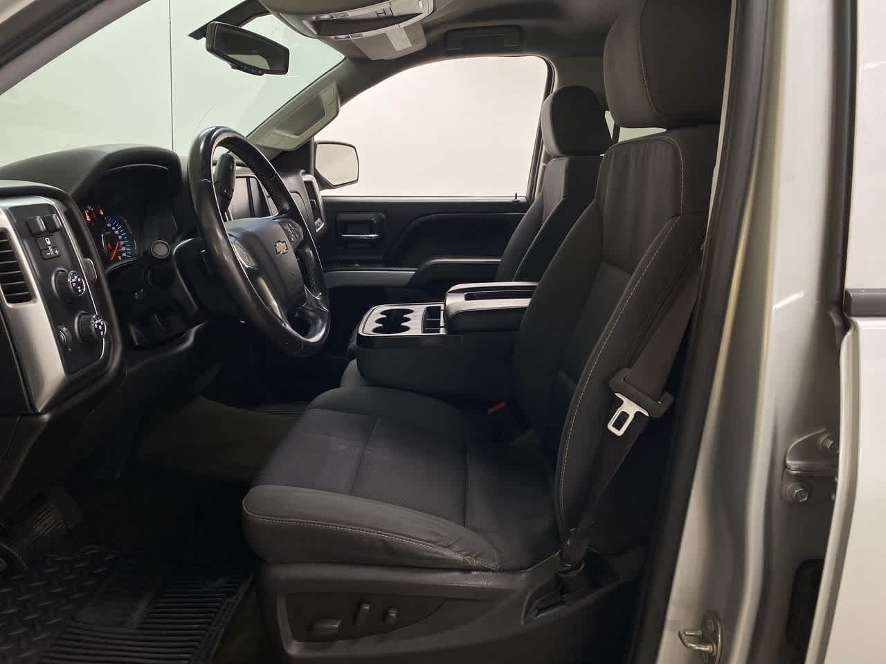 Thumbnail: 2016 Chevrolet Silverado 1500 - 15