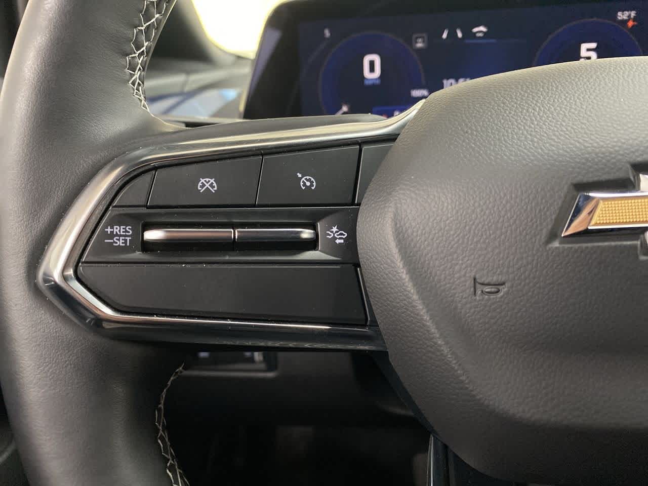 Thumbnail: 2024 Chevrolet Equinox - 21