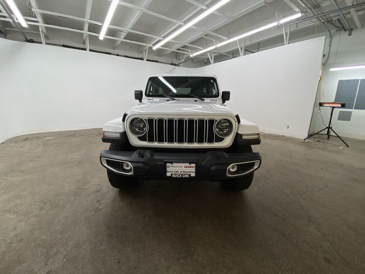 Thumbnail: 2025 Jeep Wrangler - 9