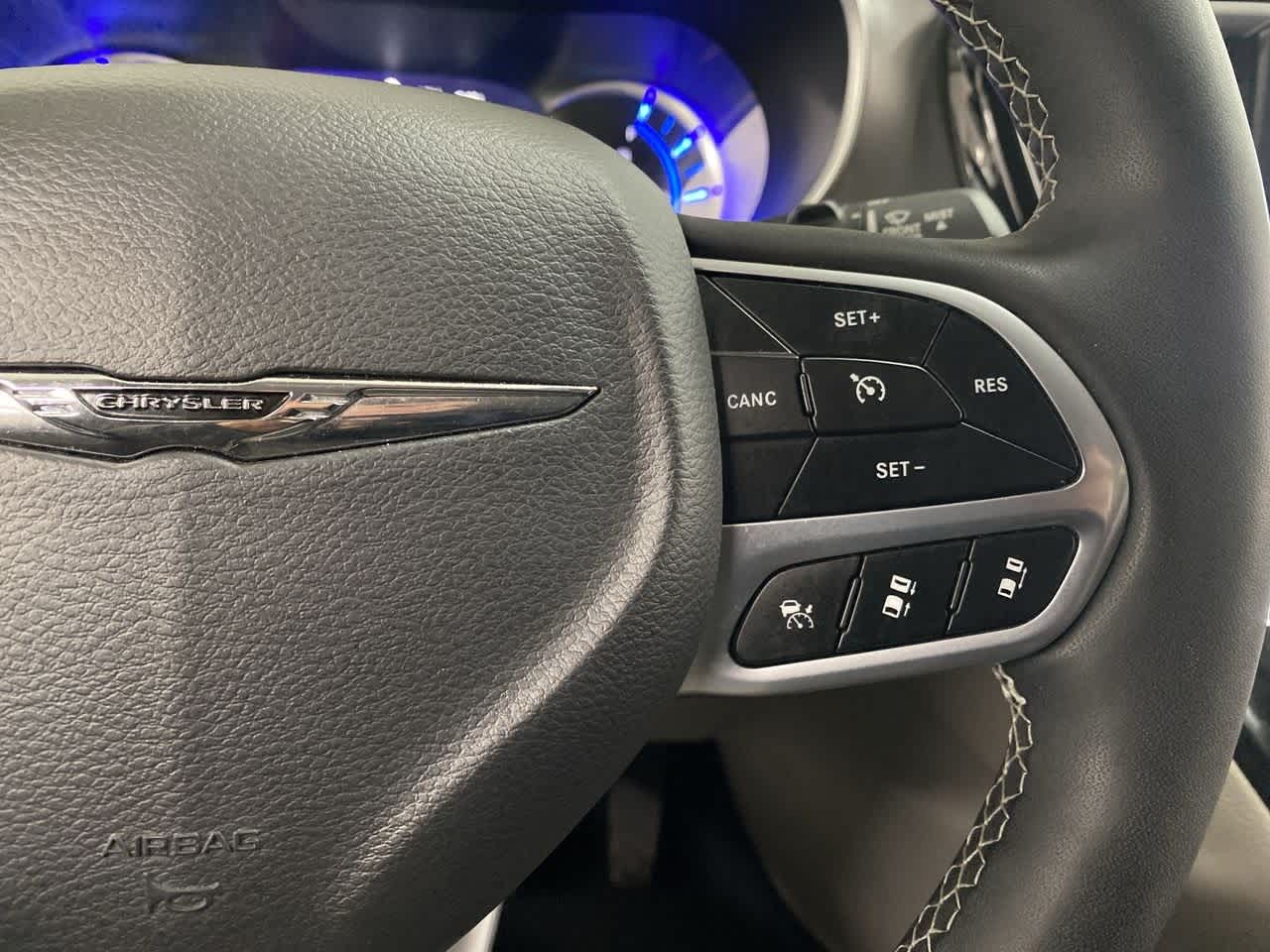 Thumbnail: 2024 Chrysler Pacifica - 23