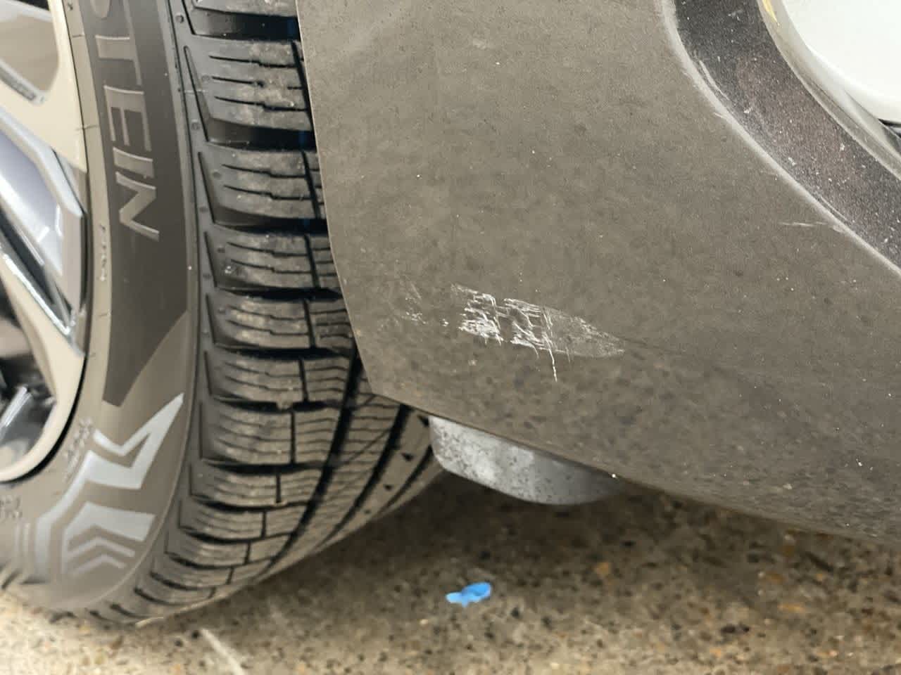 Thumbnail: 2023 Toyota bZ4X - 35