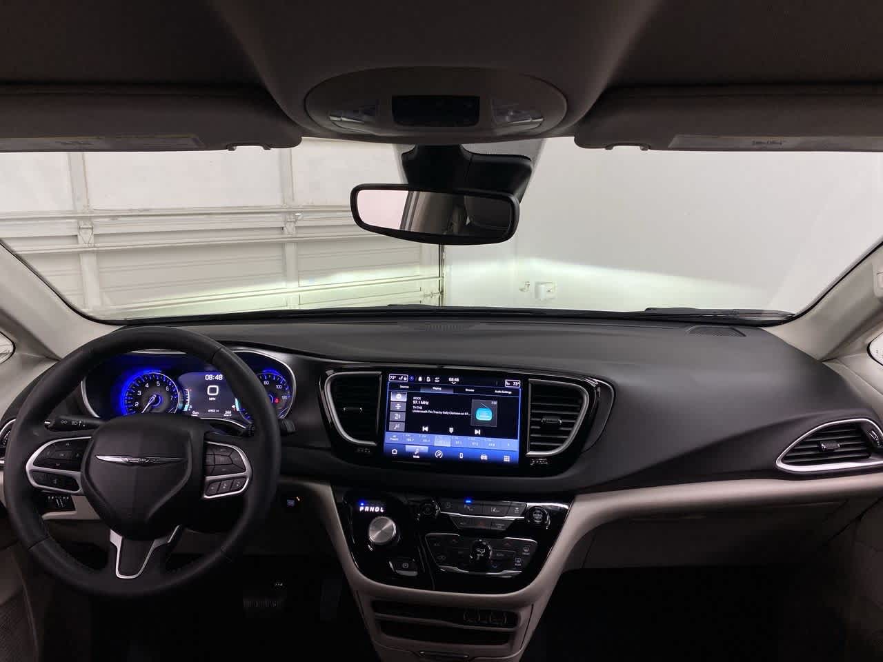 Thumbnail: 2024 Chrysler Pacifica - 12