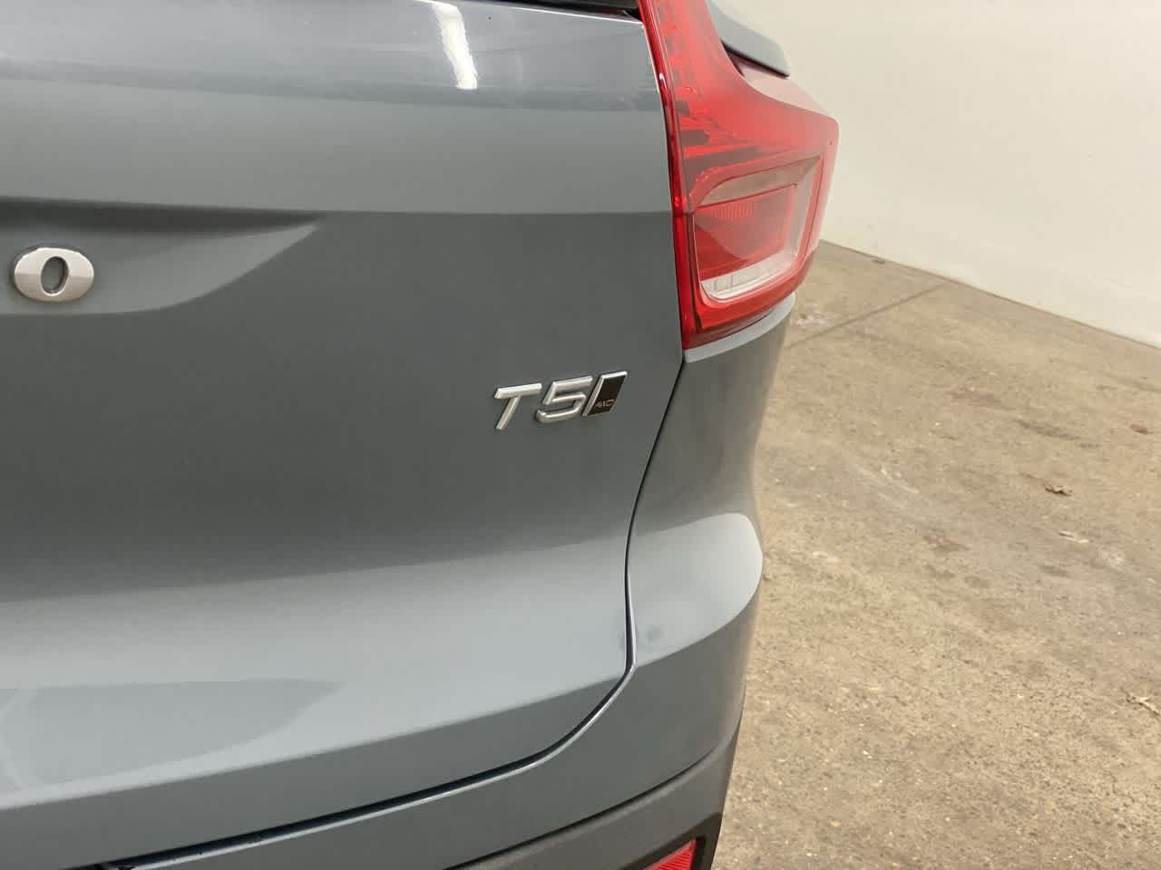 Thumbnail: 2020 Volvo XC40 - 11