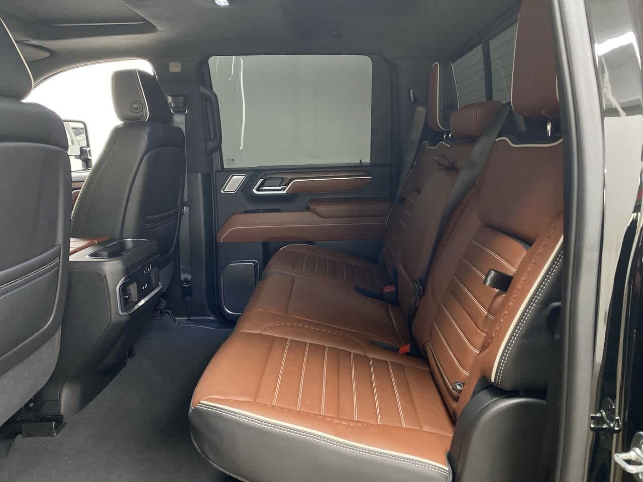 Thumbnail: 2025 GMC Sierra 2500 - 17