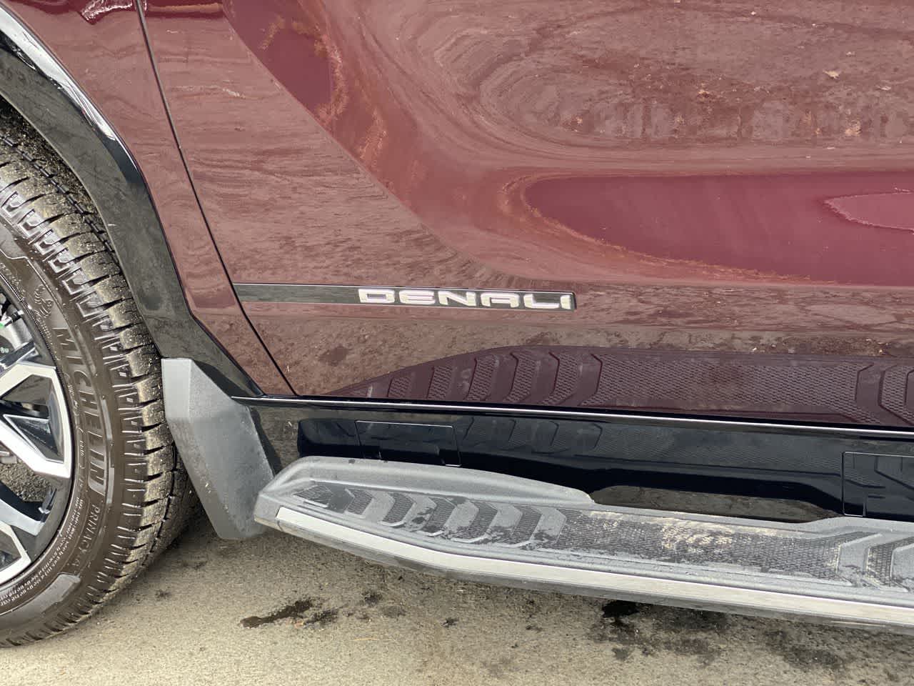 Thumbnail: 2025 GMC Sierra EV - 10