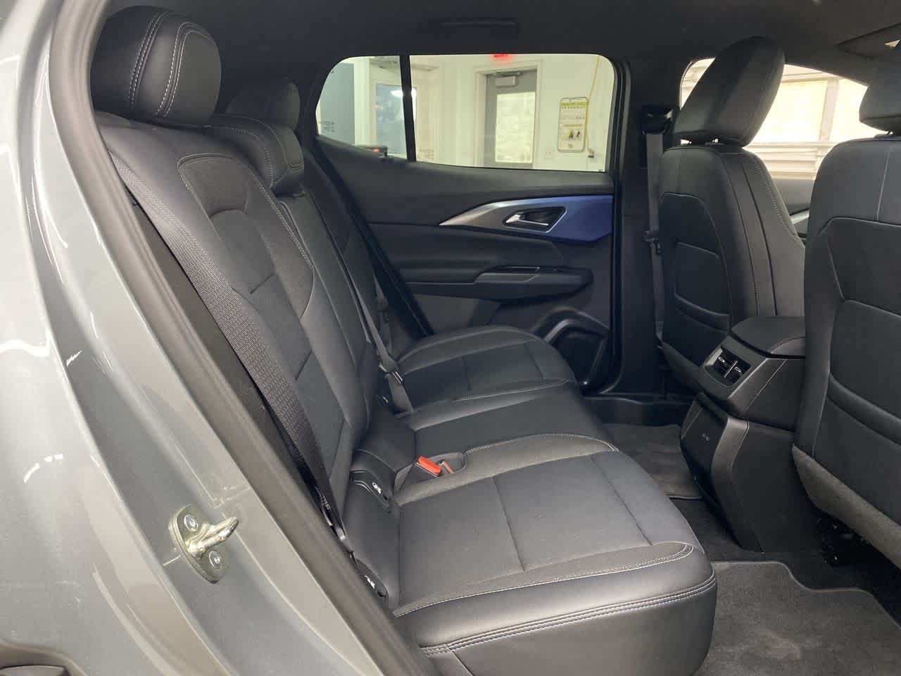 Thumbnail: 2025 Chevrolet Equinox - 17