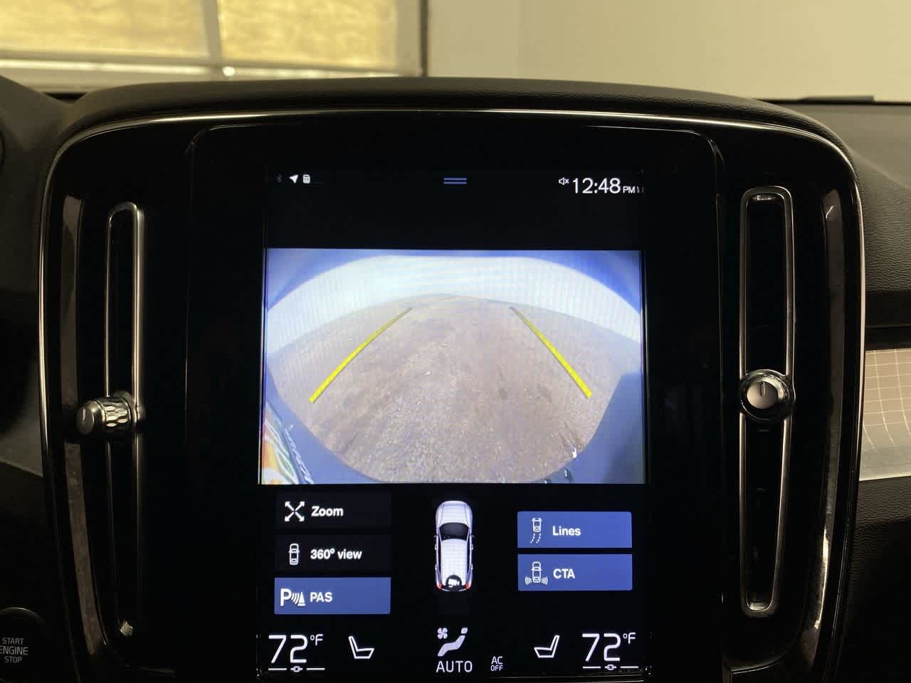 Thumbnail: 2020 Volvo XC40 - 27