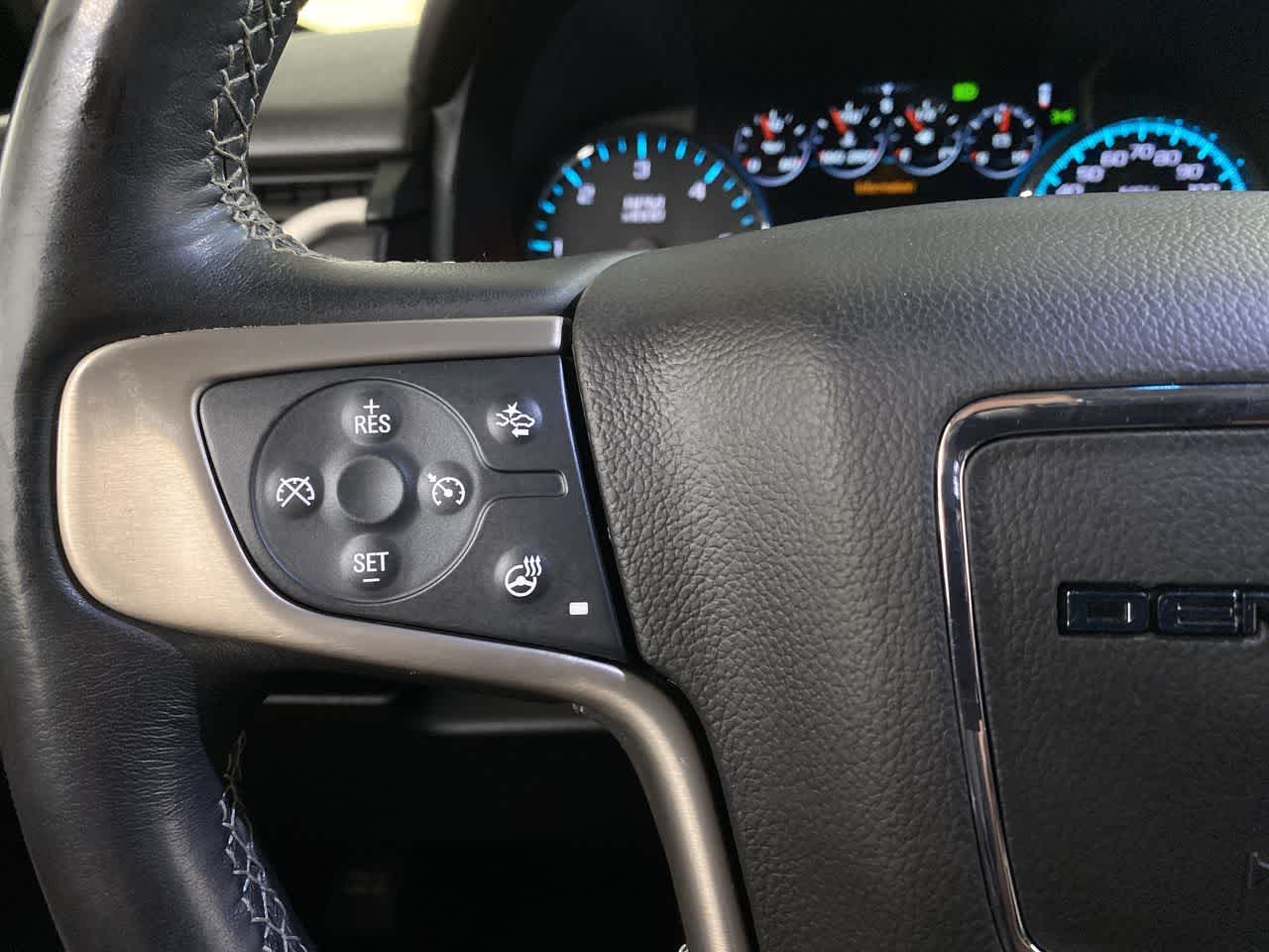 Thumbnail: 2019 GMC Yukon XL - 20