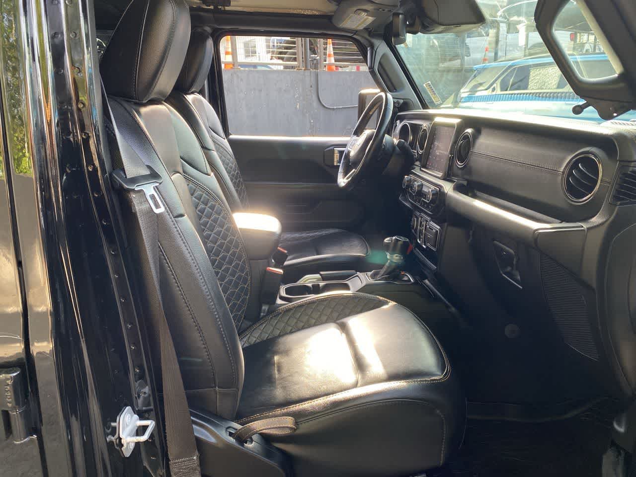 Thumbnail: 2021 Jeep Gladiator - 18