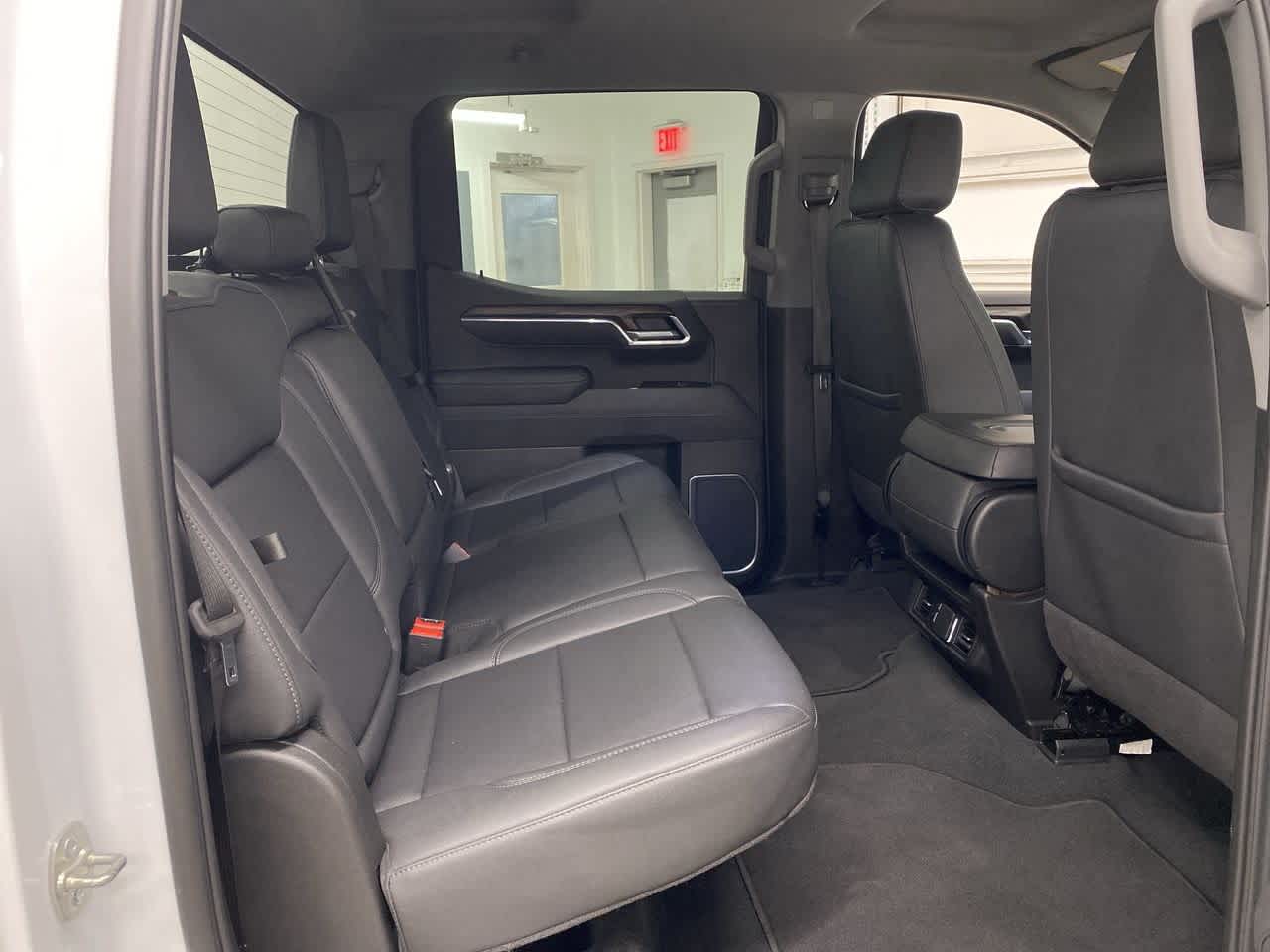 Thumbnail: 2025 GMC Sierra 1500 - 17