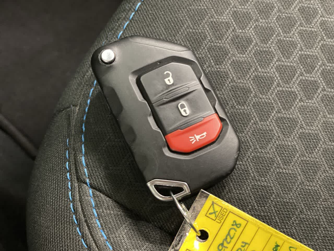 Thumbnail: 2024 Jeep Wrangler - 31