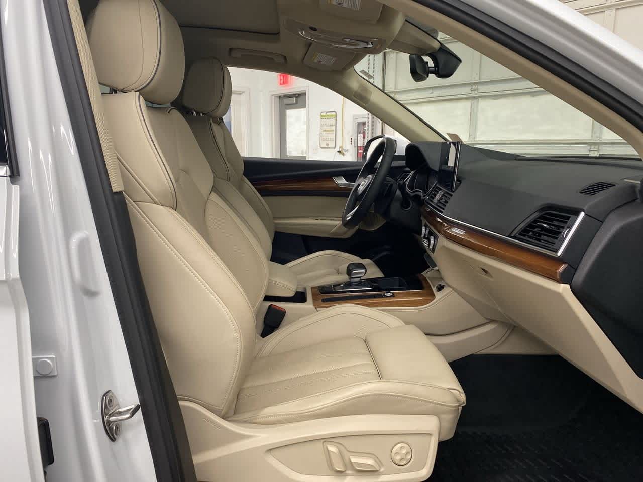 Thumbnail: 2022 Audi Q5 - 19