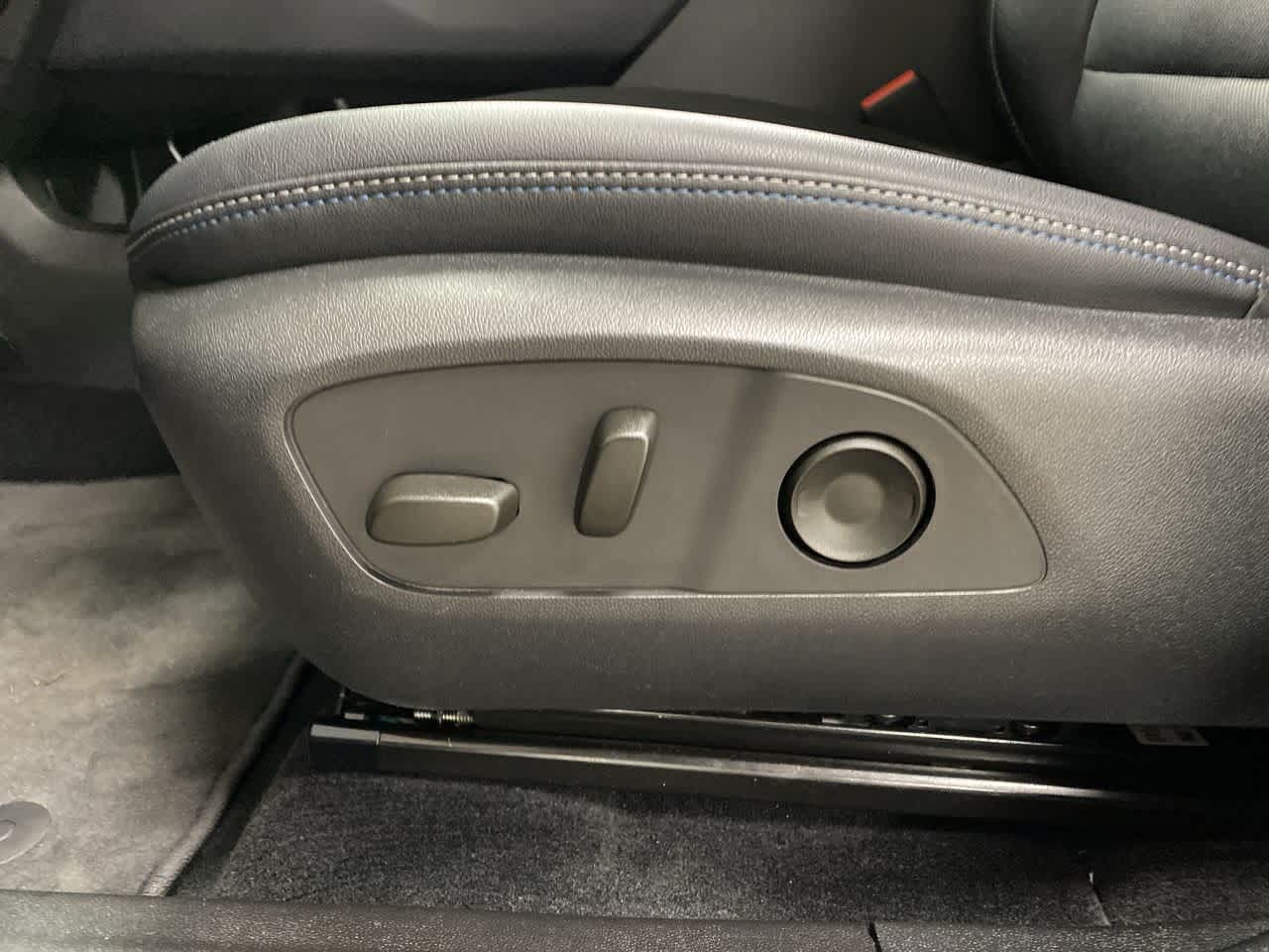 Thumbnail: 2025 Chevrolet Equinox - 14