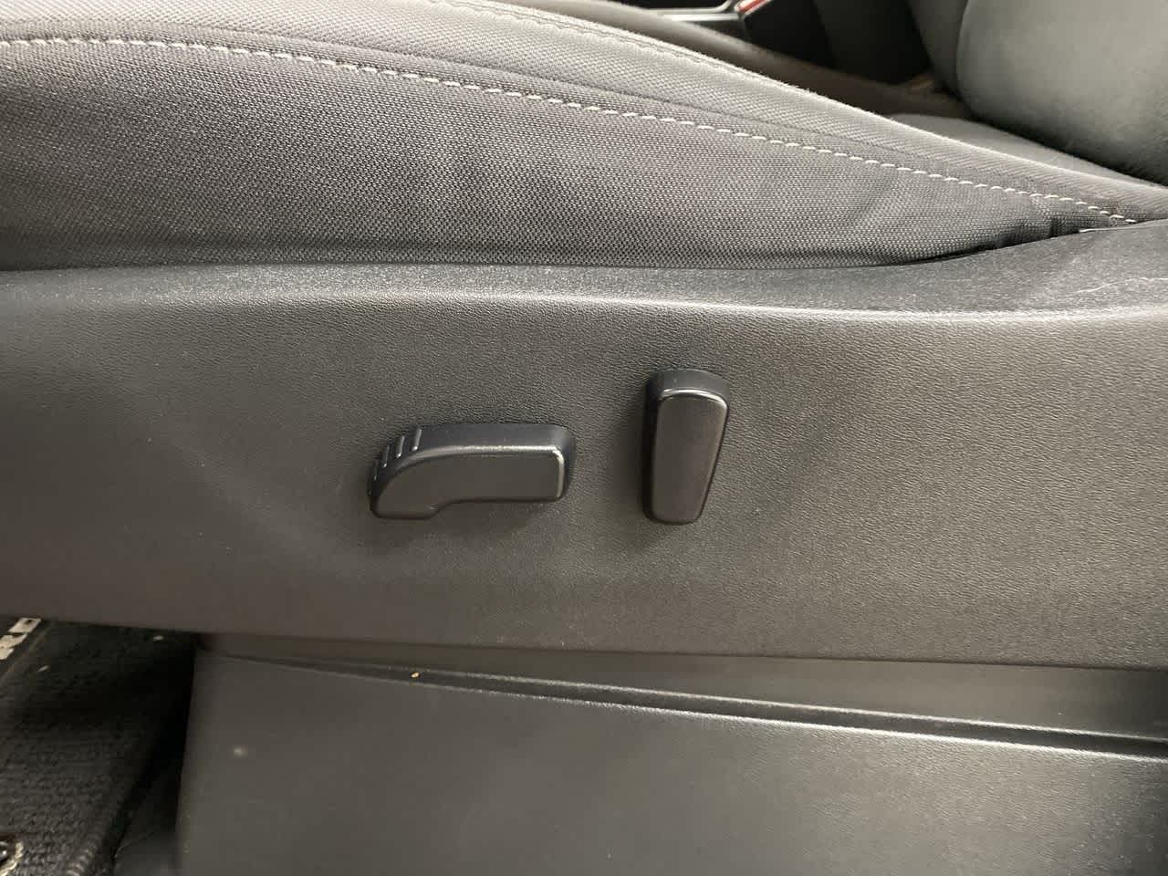 Thumbnail: 2023 Nissan Frontier - 14