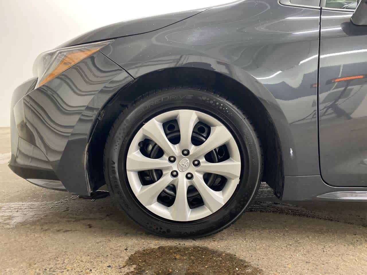 Thumbnail: 2023 Toyota Corolla - 12