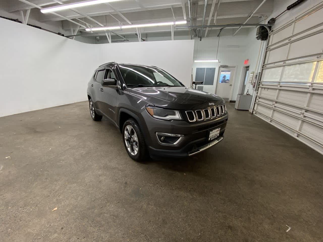 Thumbnail: 2018 Jeep Compass - 8