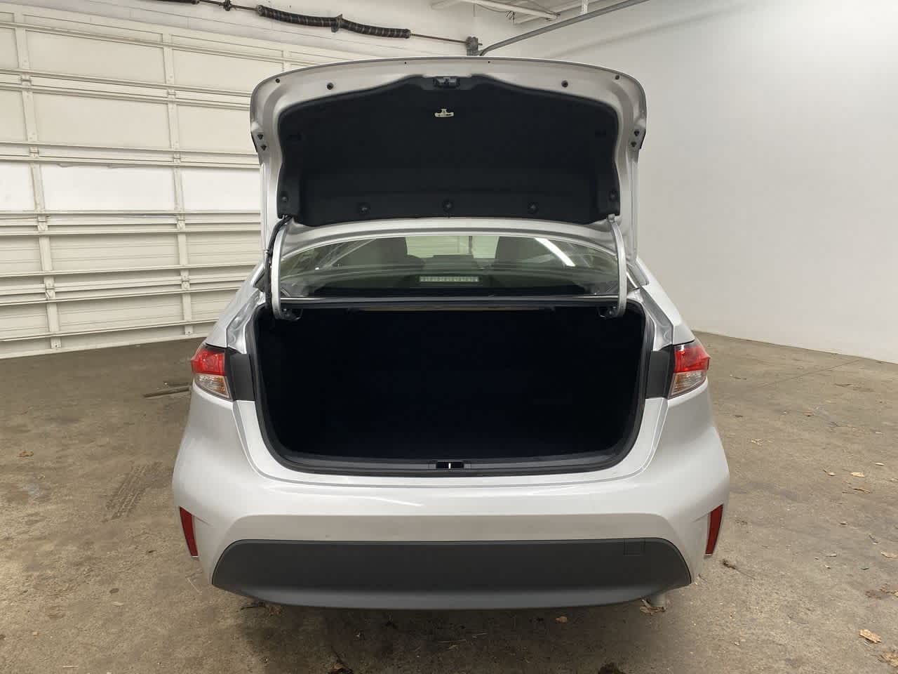 Thumbnail: 2023 Toyota Corolla - 30