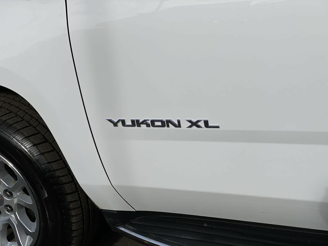 Thumbnail: 2019 GMC Yukon XL - 10