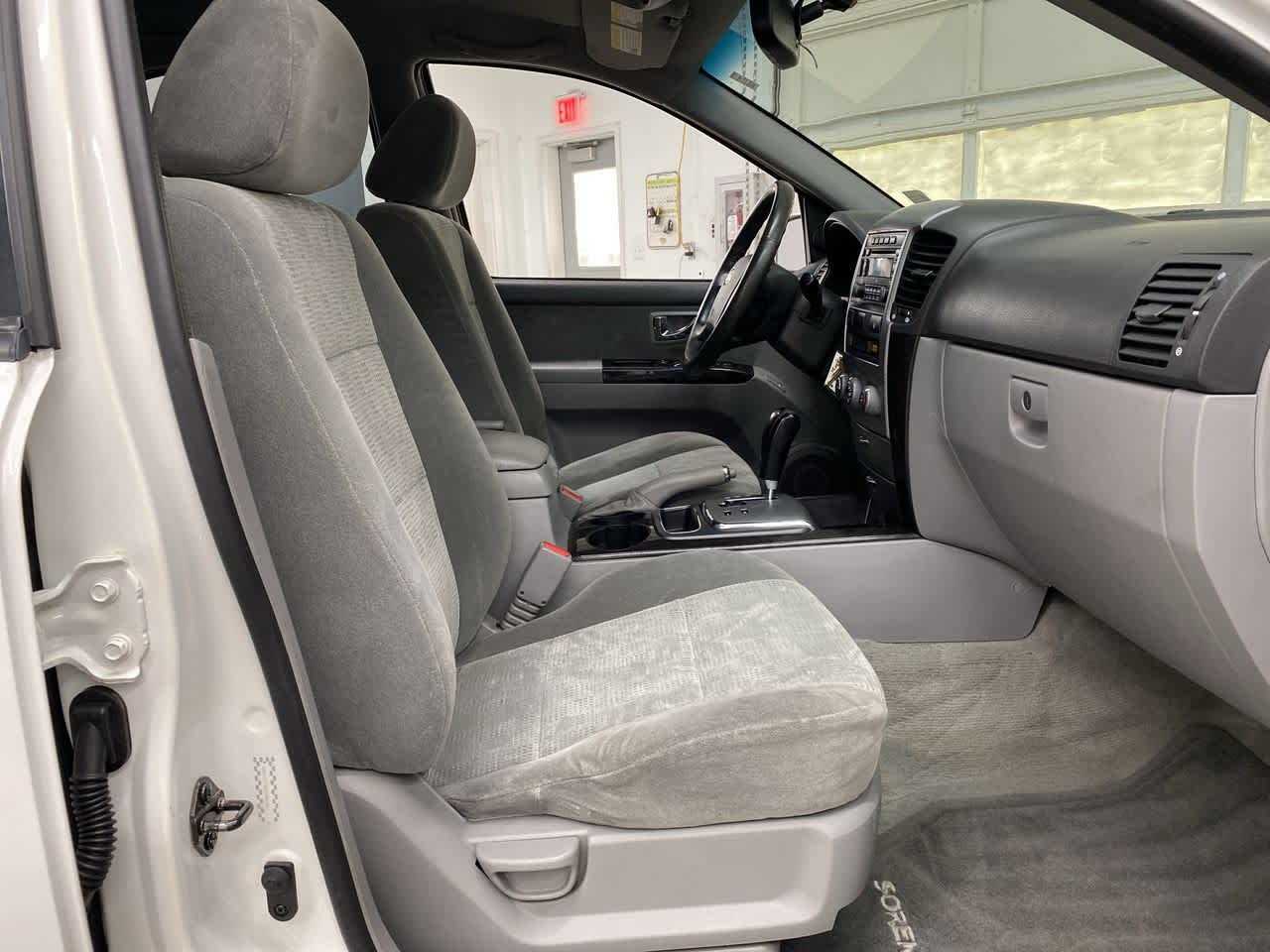 Thumbnail: 2007 Kia Sorento - 20