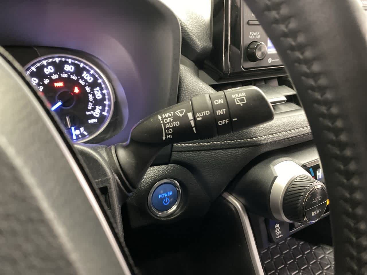 Thumbnail: 2021 Toyota RAV4 - 25