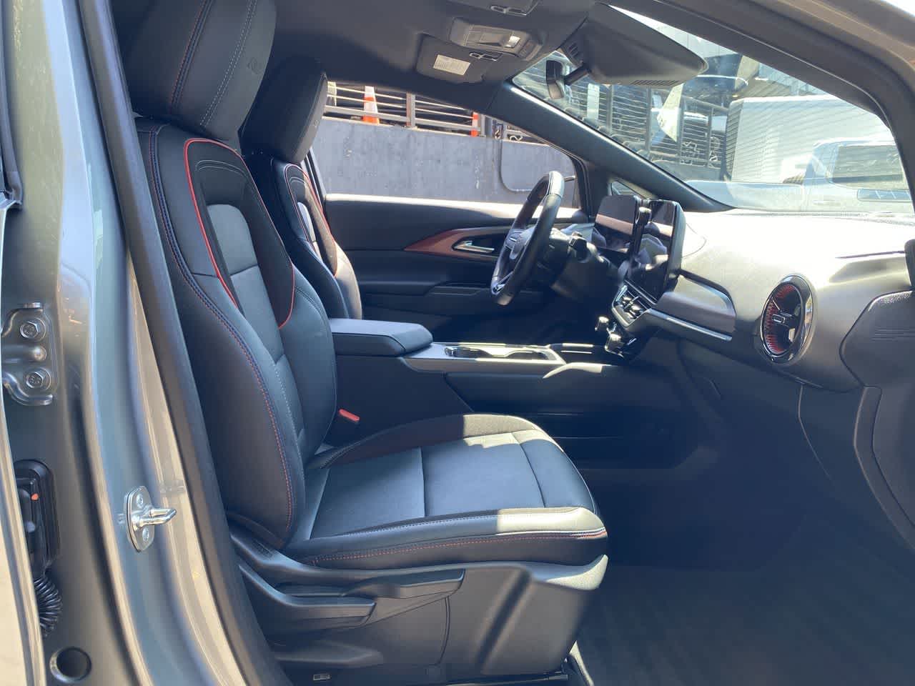 Thumbnail: 2024 Chevrolet Equinox - 18