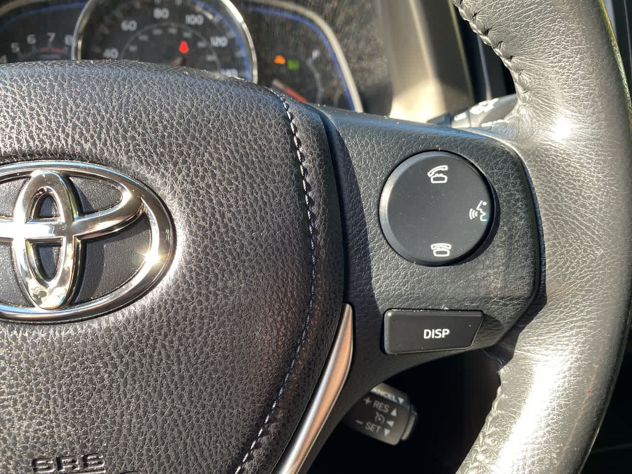 Thumbnail: 2014 Toyota RAV4 - 23