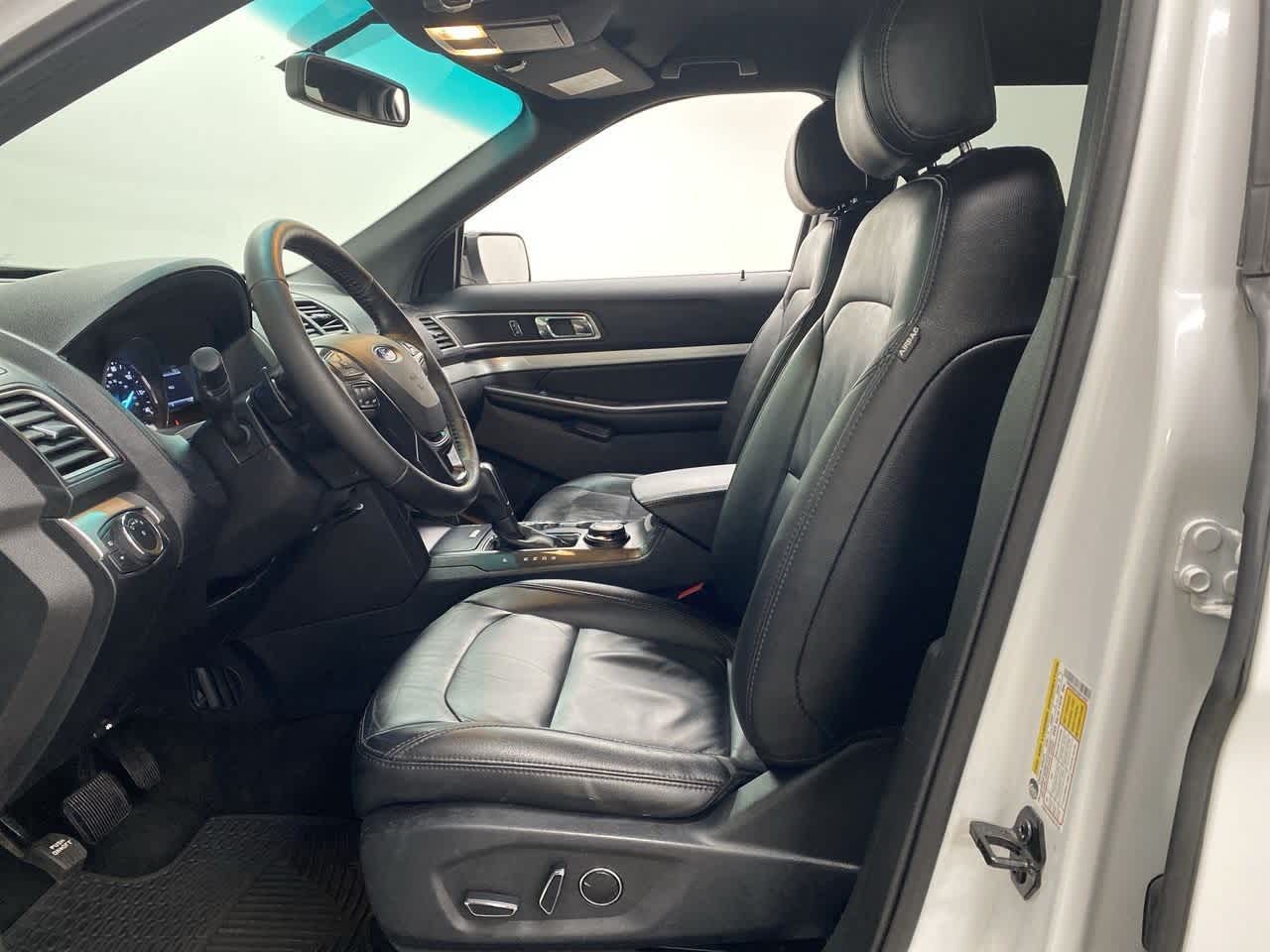 Thumbnail: 2016 Ford Explorer - 14