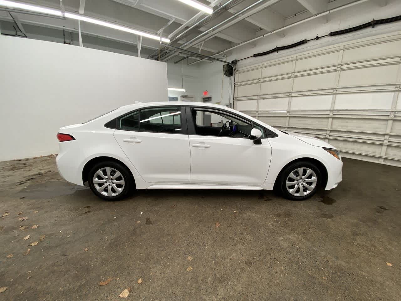 Thumbnail: 2023 Toyota Corolla - 7