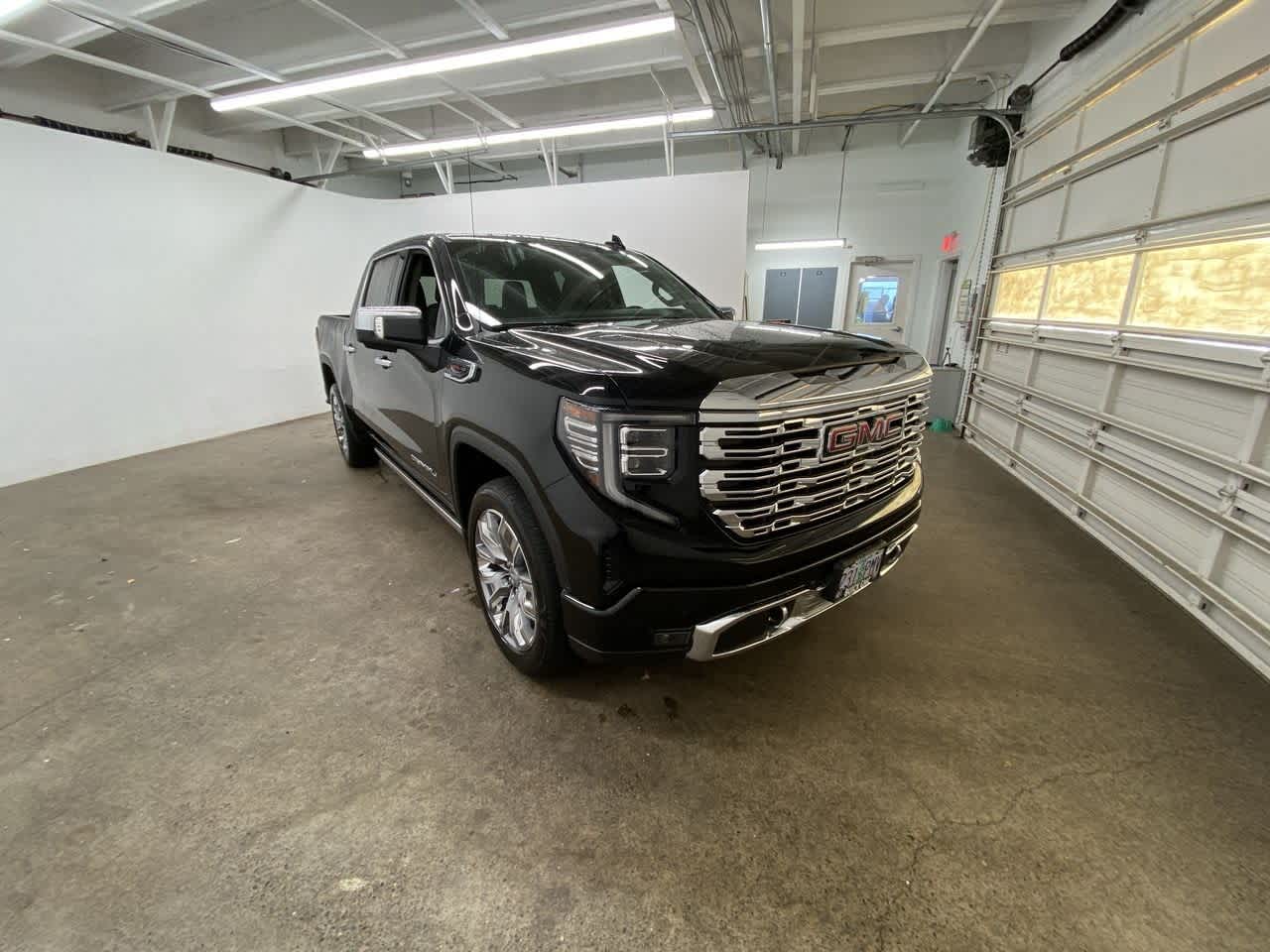 Thumbnail: 2023 GMC Sierra 1500 - 8