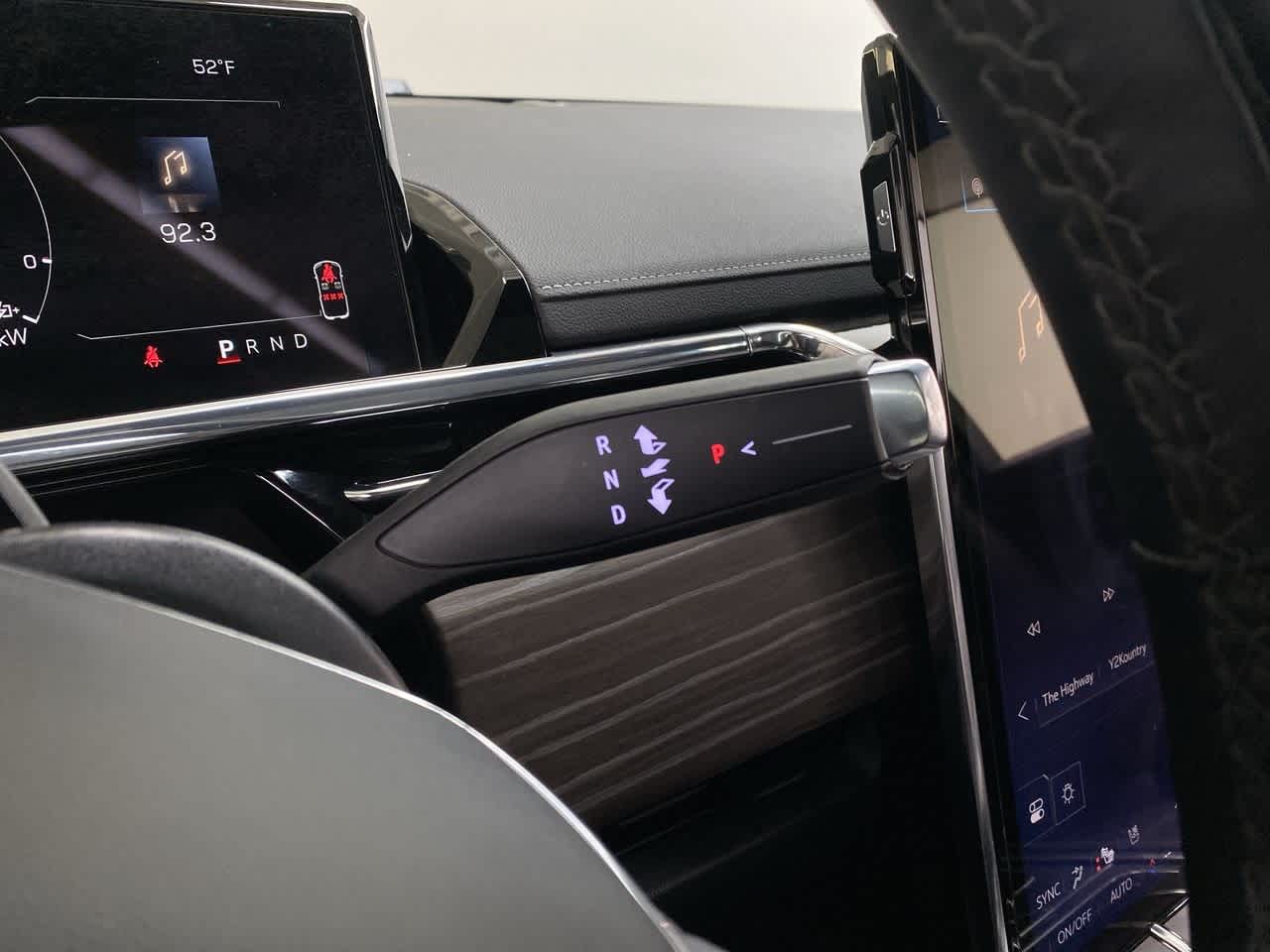 Thumbnail: 2025 GMC Sierra EV - 25