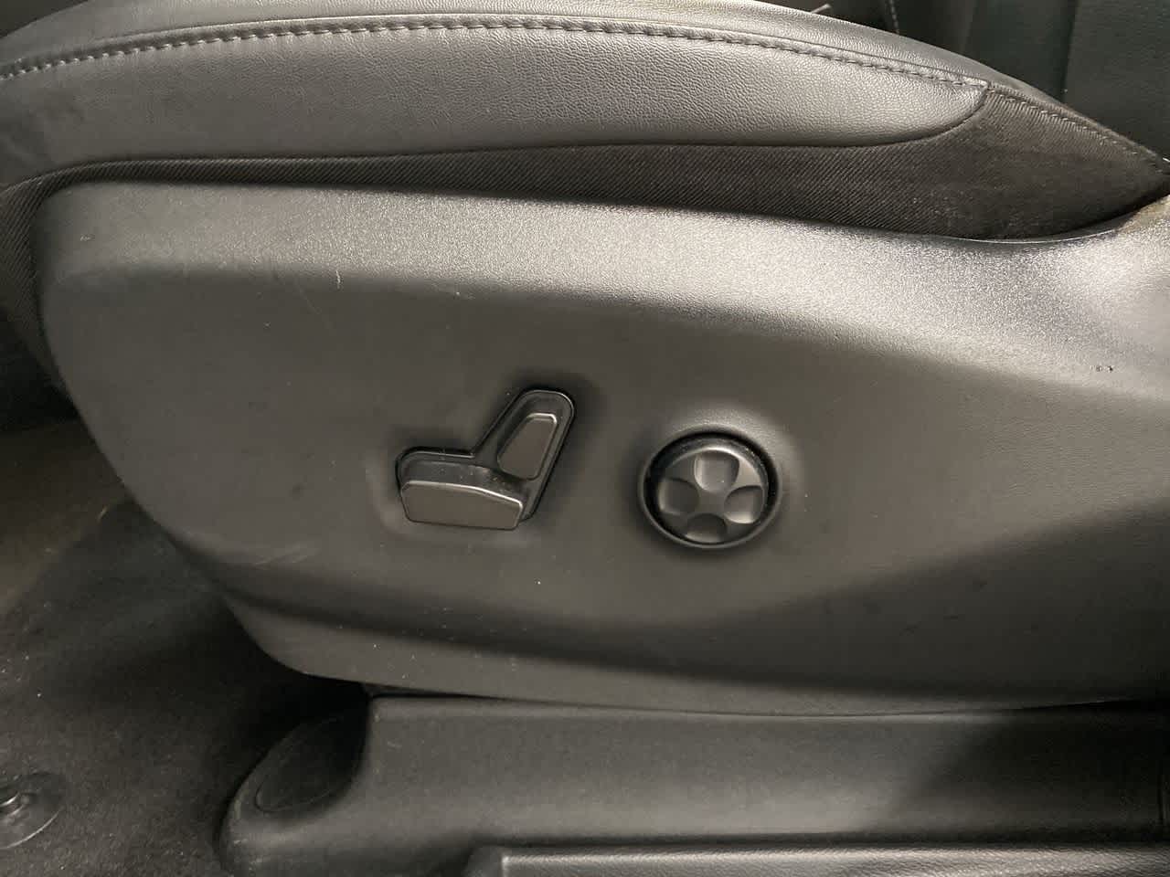 Thumbnail: 2024 Chrysler Pacifica - 15