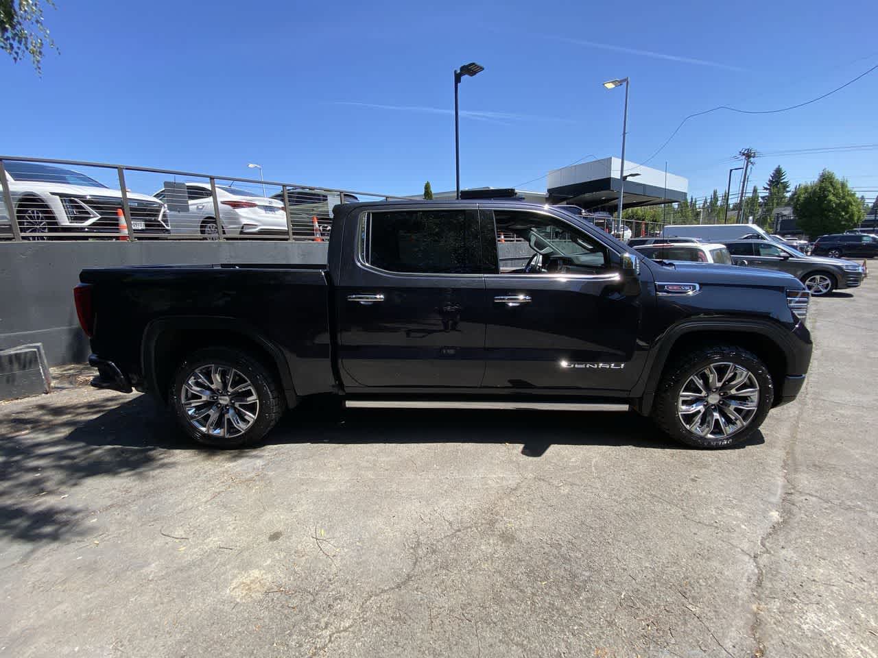 Thumbnail: 2023 GMC Sierra 1500 - 7