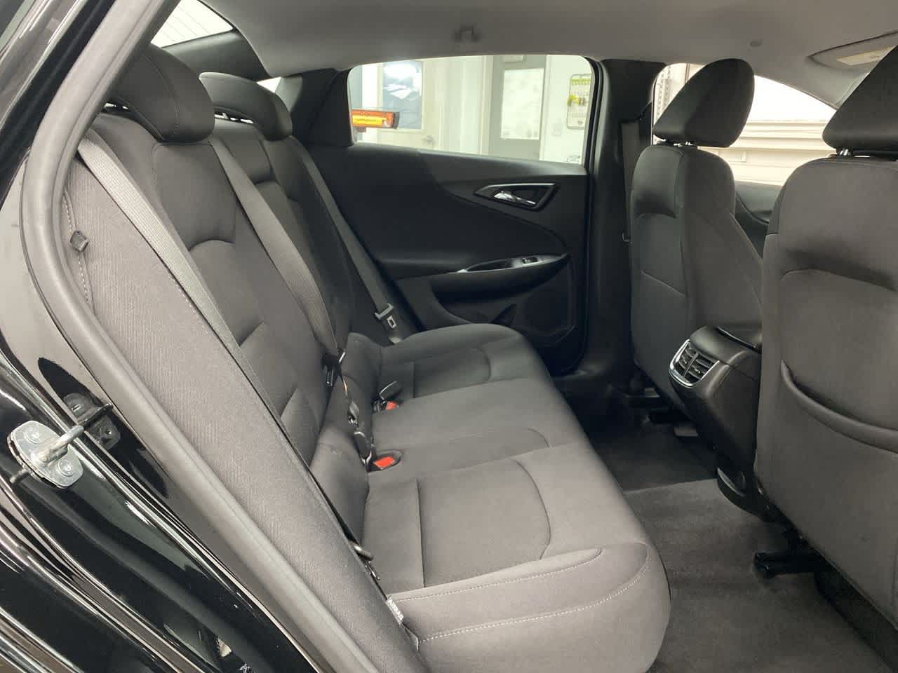 Thumbnail: 2023 Chevrolet Malibu - 17