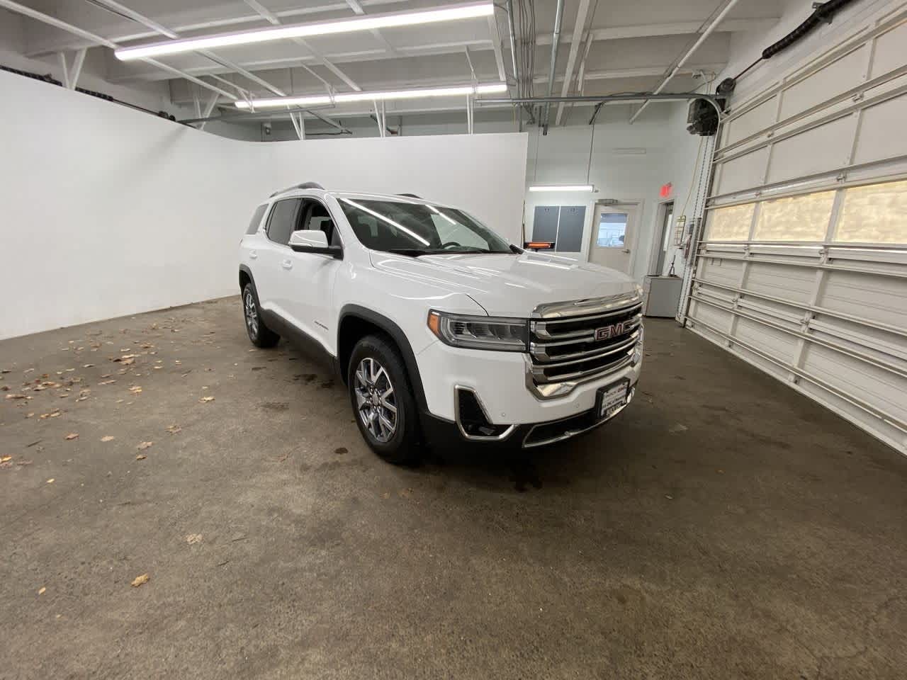 Thumbnail: 2023 GMC Acadia - 8